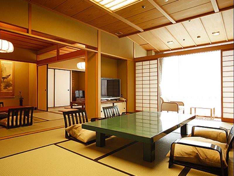 Choraku Ryokan Kobe Zewnętrze zdjęcie